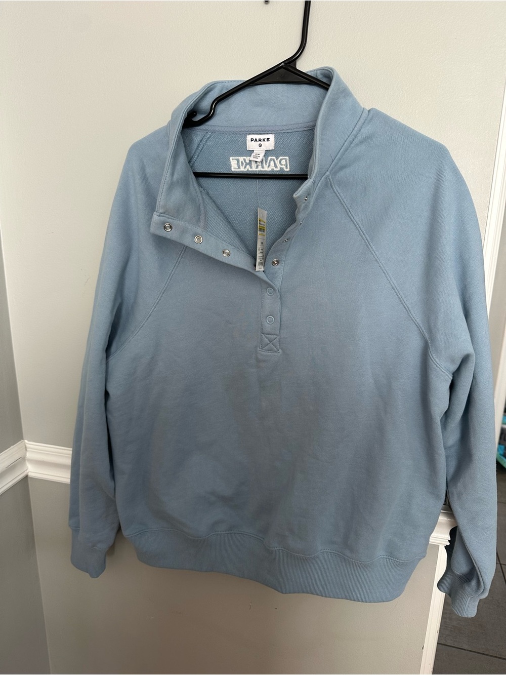 NWT! PARKE x Target Blue Quarter Snap Sweatshirt
SIZE S/M